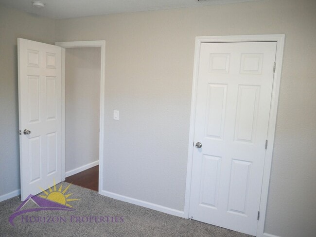 Building Photo - Remodeled 3 Bed 2 Bath 1,473 sqft home in Colonial Heights