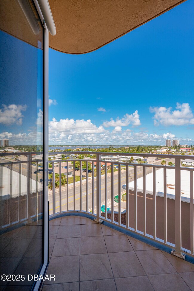 Building Photo - 3245 S Atlantic Ave