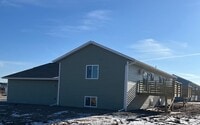 Building Photo - 3 Bedroom Duplex