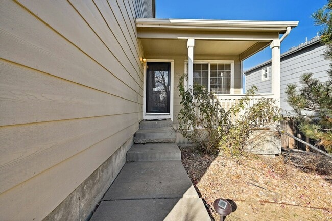 Building Photo - 5633 S Yakima St