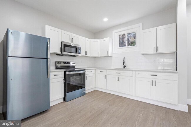 Building Photo - 5518 Chew Ave