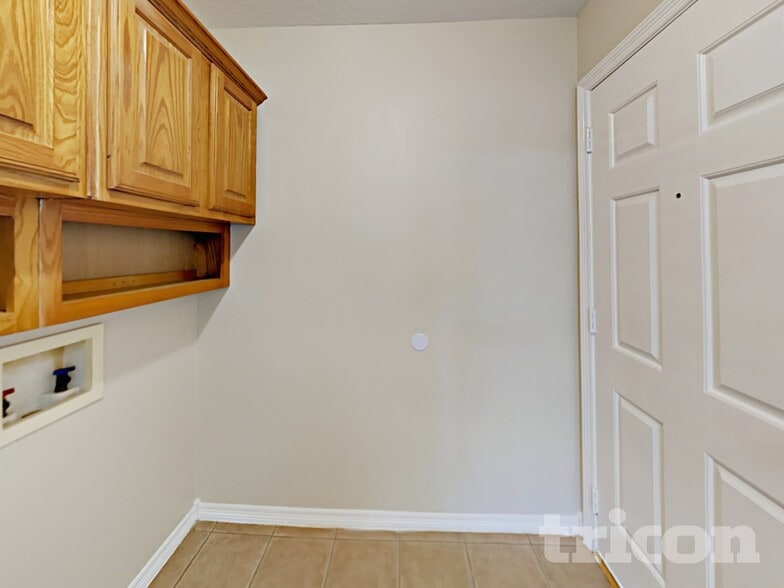 Building Photo - 1414 Ashway St