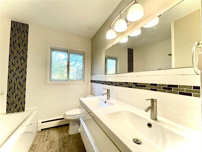 Building Photo - 5559 Turtle Lake Rd