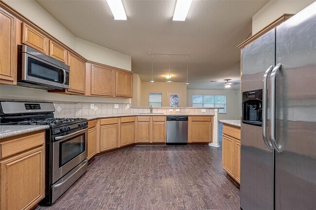 Building Photo - 1222 Hemple Dr