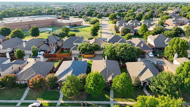 Building Photo - 4616 Brighton Dr