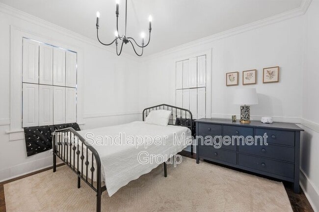 Building Photo - 216 W Carolina Ave