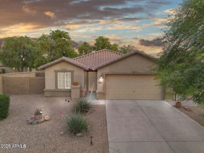 Building Photo - 42059 W Cheyenne Dr