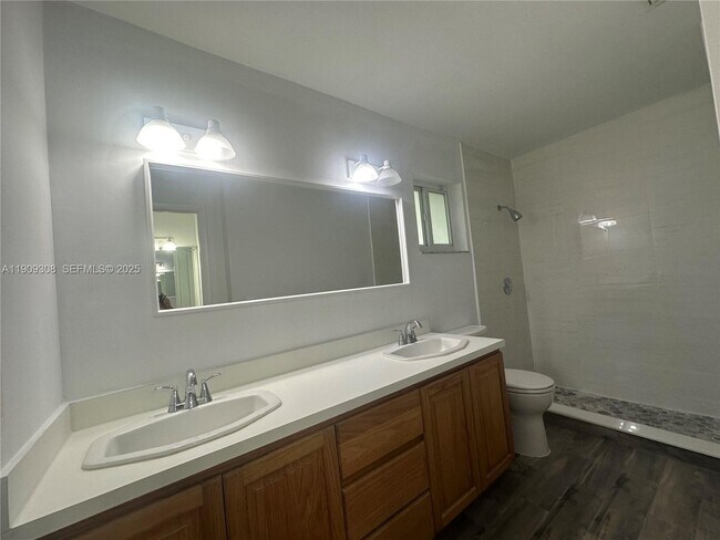 Building Photo - 27850 SW 164th Ct