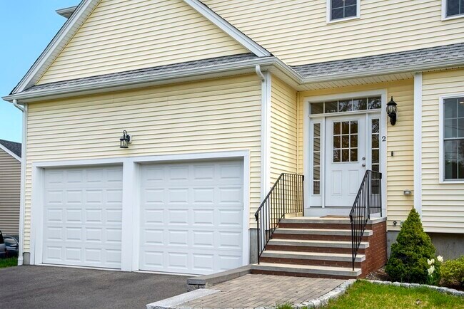 Primary Photo - 2 Manchester Pl