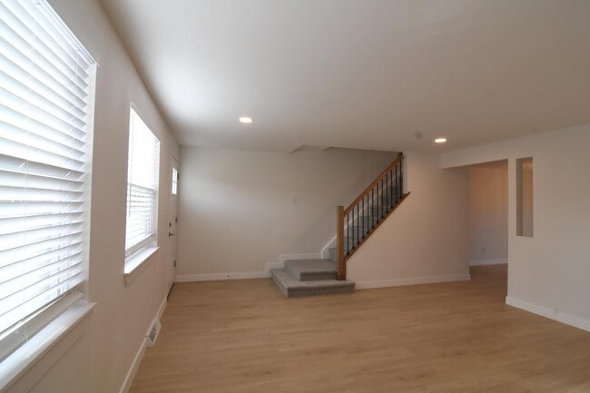 Building Photo - 5004 E Hinsdale Pl