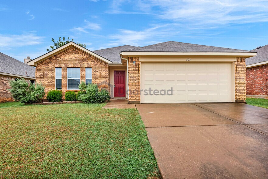 Building Photo - 523 Elk Run Dr