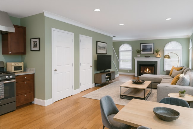 Building Photo - 213 Virginia St