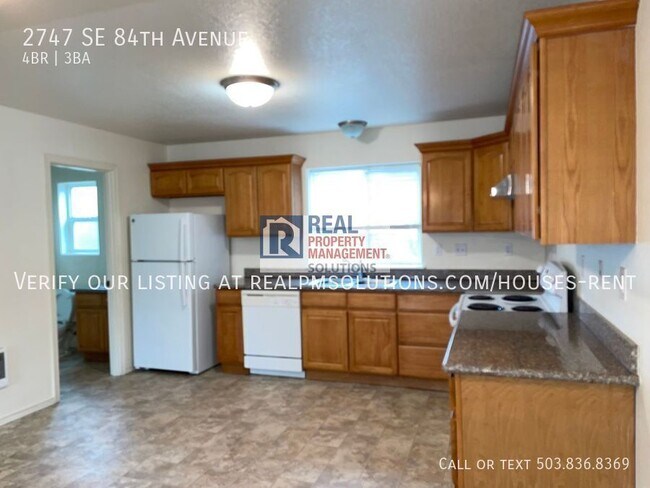Building Photo - 2747 SE 84th Ave
