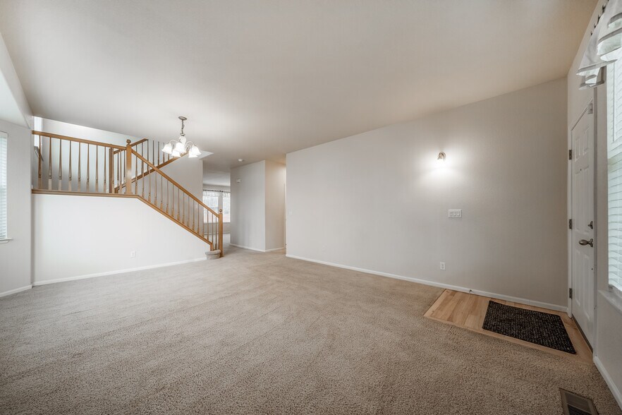Building Photo - 11598 S Maiden Hair Way