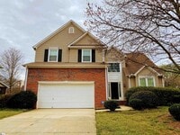 Building Photo - 301 Fortuna Dr