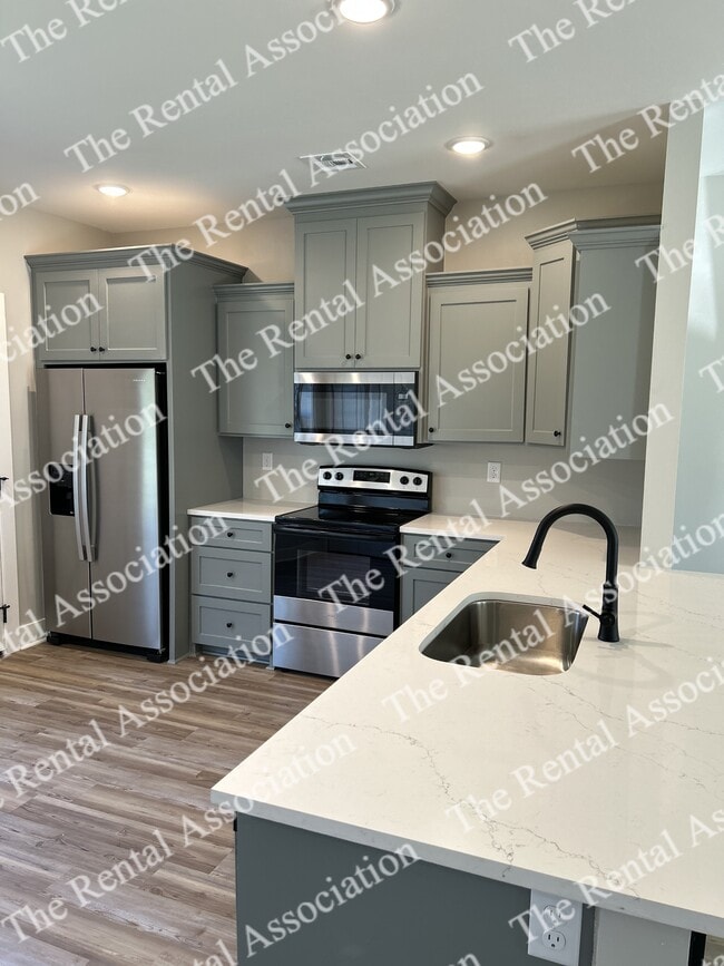 Building Photo - 2555 Arkansas Rd