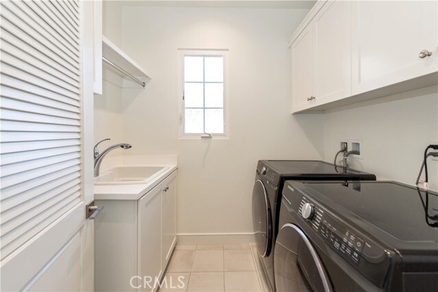 Building Photo - 121 Toretta