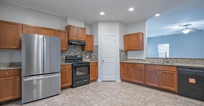 Building Photo - 114 Sunny Dr