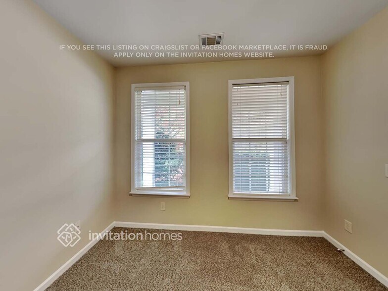 Building Photo - 1732 Sahale Falls Dr