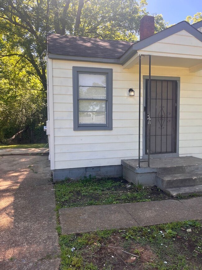 Building Photo - 3450 Ardmore St