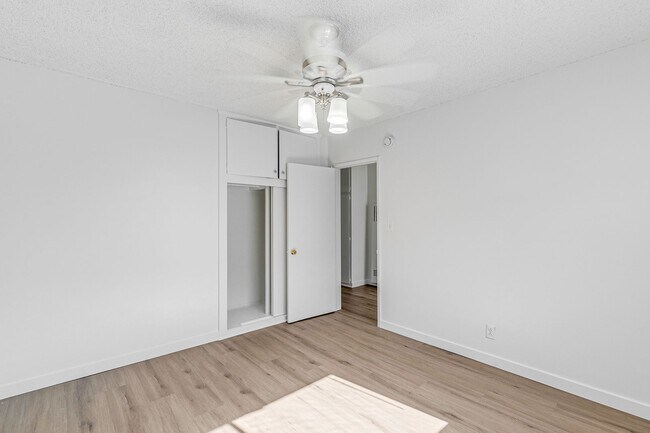 Building Photo - 6120 Radford Ave