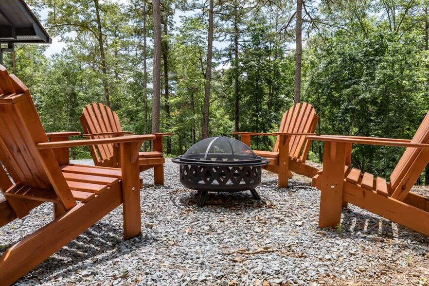 Building Photo - 43 Medina Ct