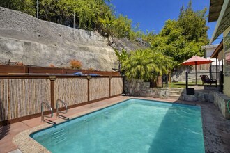 Building Photo - Spacious 3 Bed 2 Bath POOL HOUSE!! Right next to SDSU