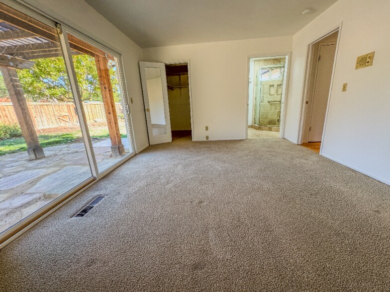 Building Photo - 3826 Paseo Grande