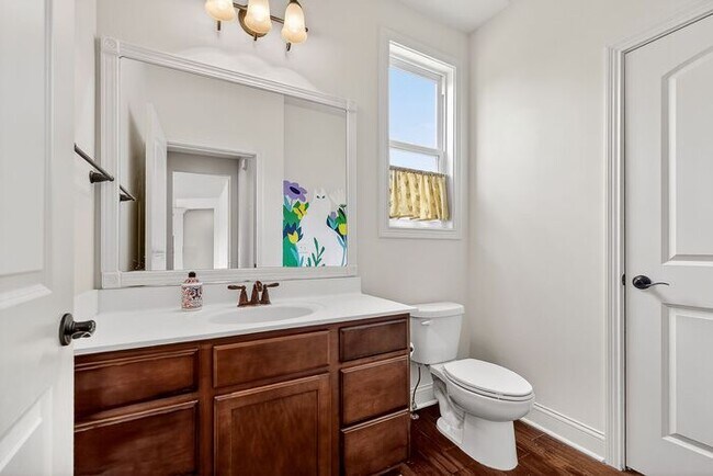 Building Photo - Modern Luxury with Waterfront Views in West Carmel