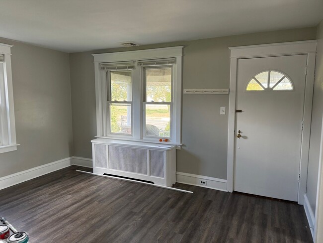 Building Photo - Lansdale Renovated 4 Bedroom Cape with off...