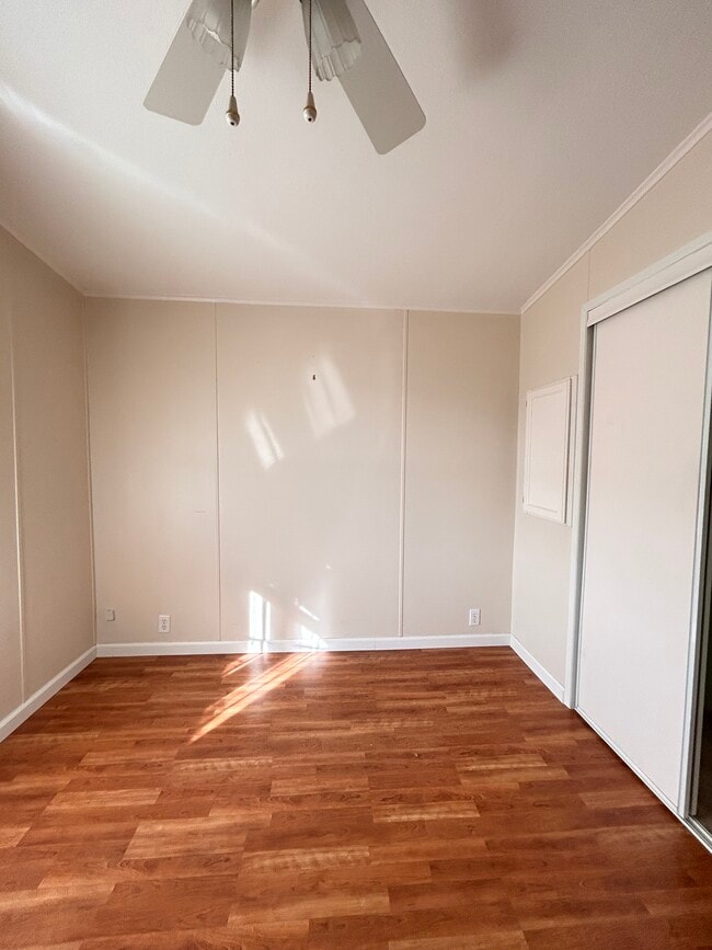 Building Photo - 38816 Bronco Dr