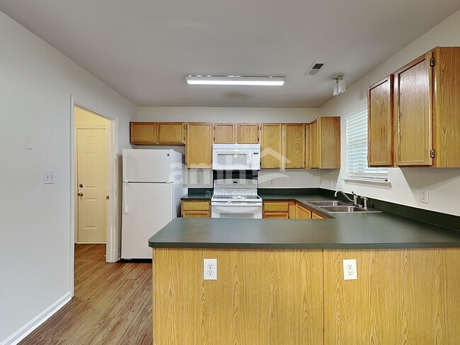 Building Photo - 4206 Yaupon Ct