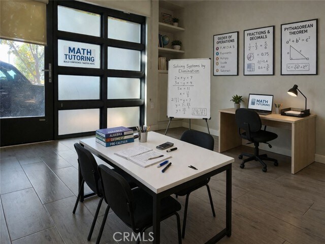 Building Photo - 171 E City Pl Dr