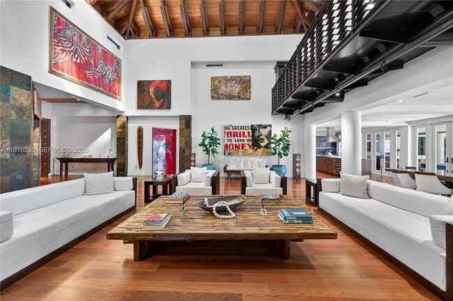 Building Photo - 14 W San Marino Dr