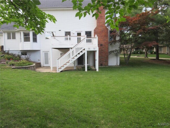 Building Photo - 677 Clovertrail Dr