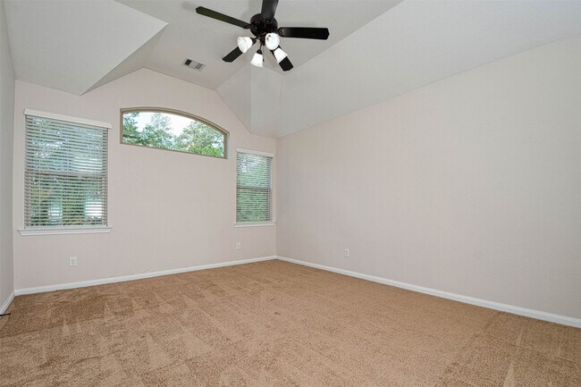 Building Photo - 38 Cheswood Manor Drive