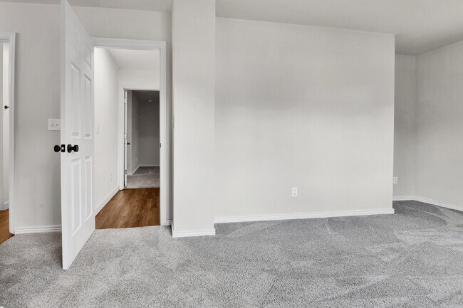 Building Photo - $2,795.00 - 4 Bedroom, 3 Bathroom, Single ...