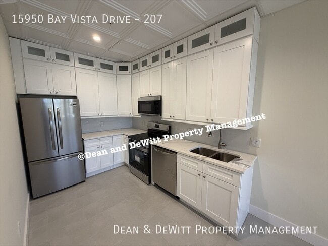 Building Photo - 15950 Bay Vista Dr