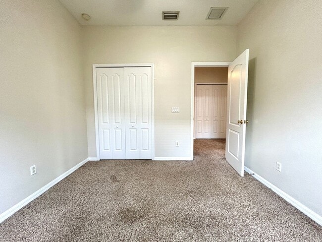 Building Photo - Beautiful Townhome in Lake Nona