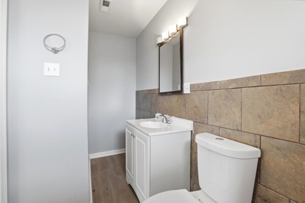 Building Photo - 4706 Deanwood Dr