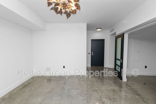 Building Photo - 111 N 12th St