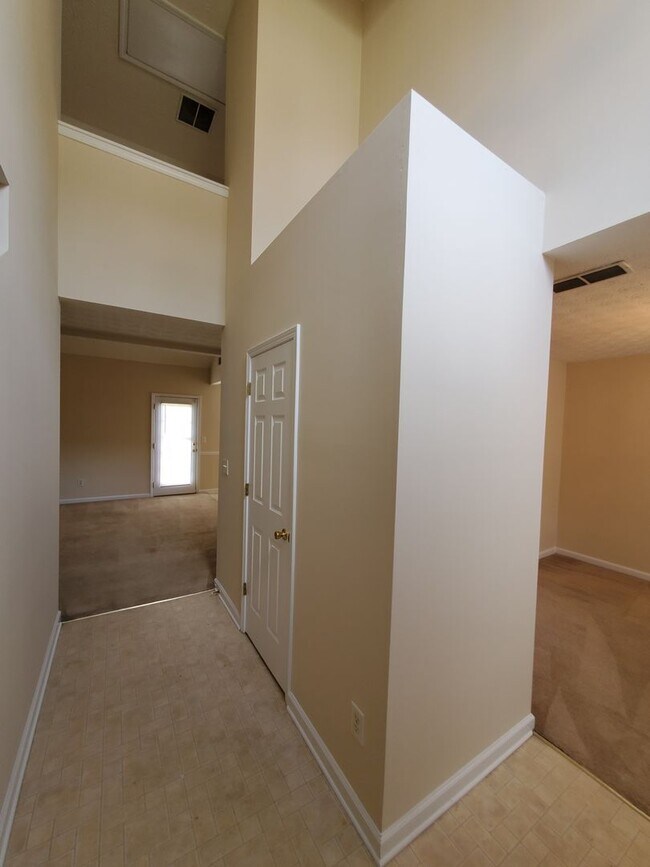 Building Photo - Open House 9/26/2025 Friday @6:00until 6:30PM