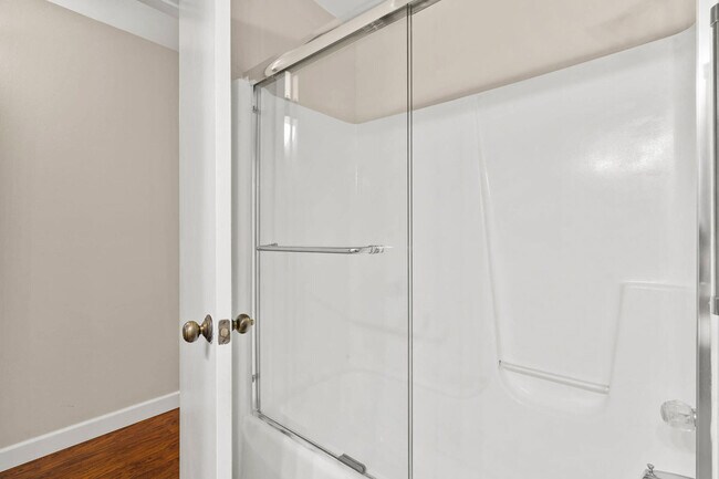 Building Photo - 1407 Park De Ville Pl