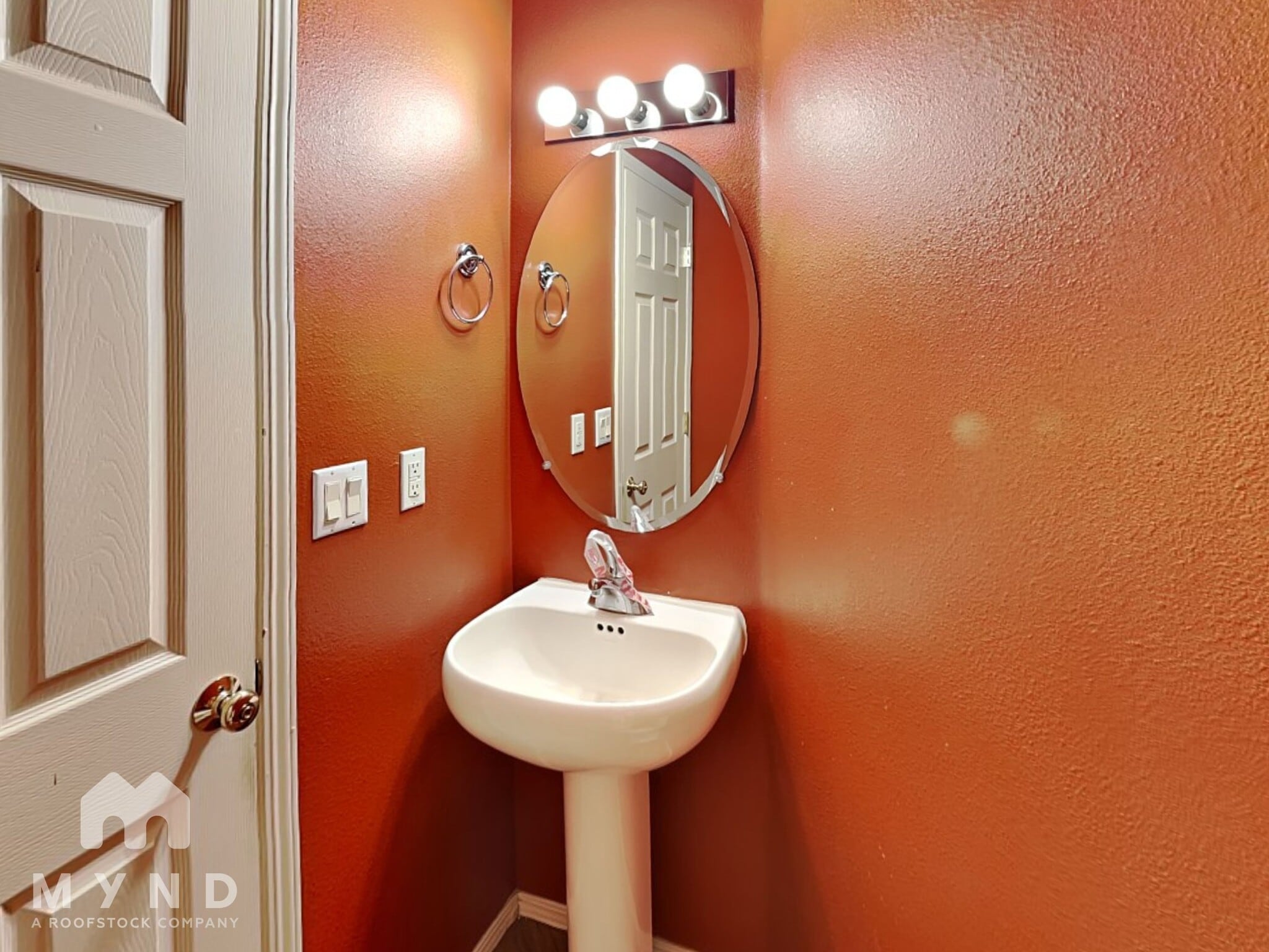 Building Photo - 1723 NE Ashberry Dr