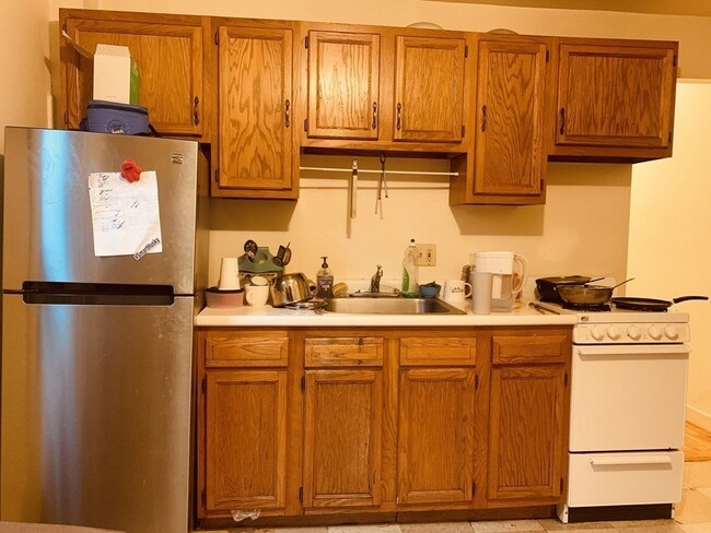 Building Photo - 1574 Tremont St