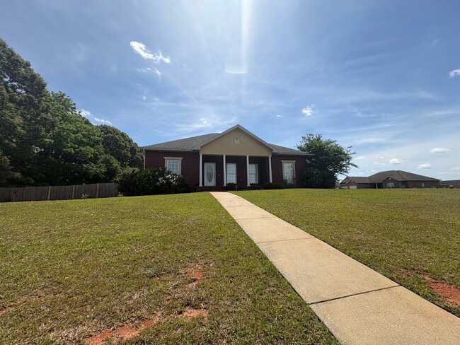 Building Photo - 25 County Rd 749