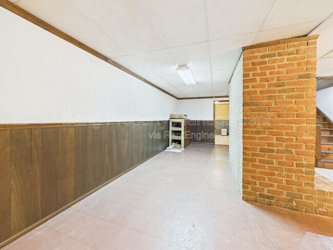 Building Photo - 1233 Pinehurst Rd