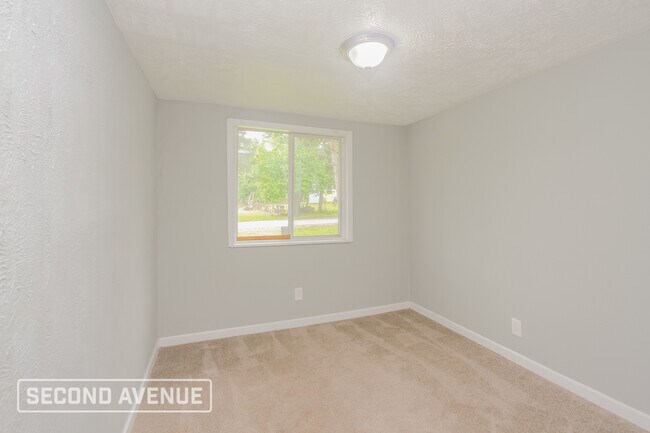 Building Photo - 3636 N Dearborn St