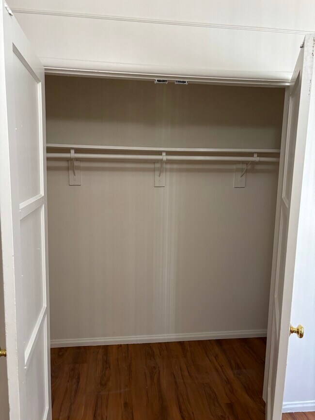 Large closets - 6266 S La Brea Ave