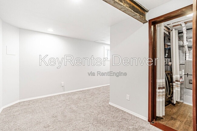 Building Photo - 4423 S Elati St